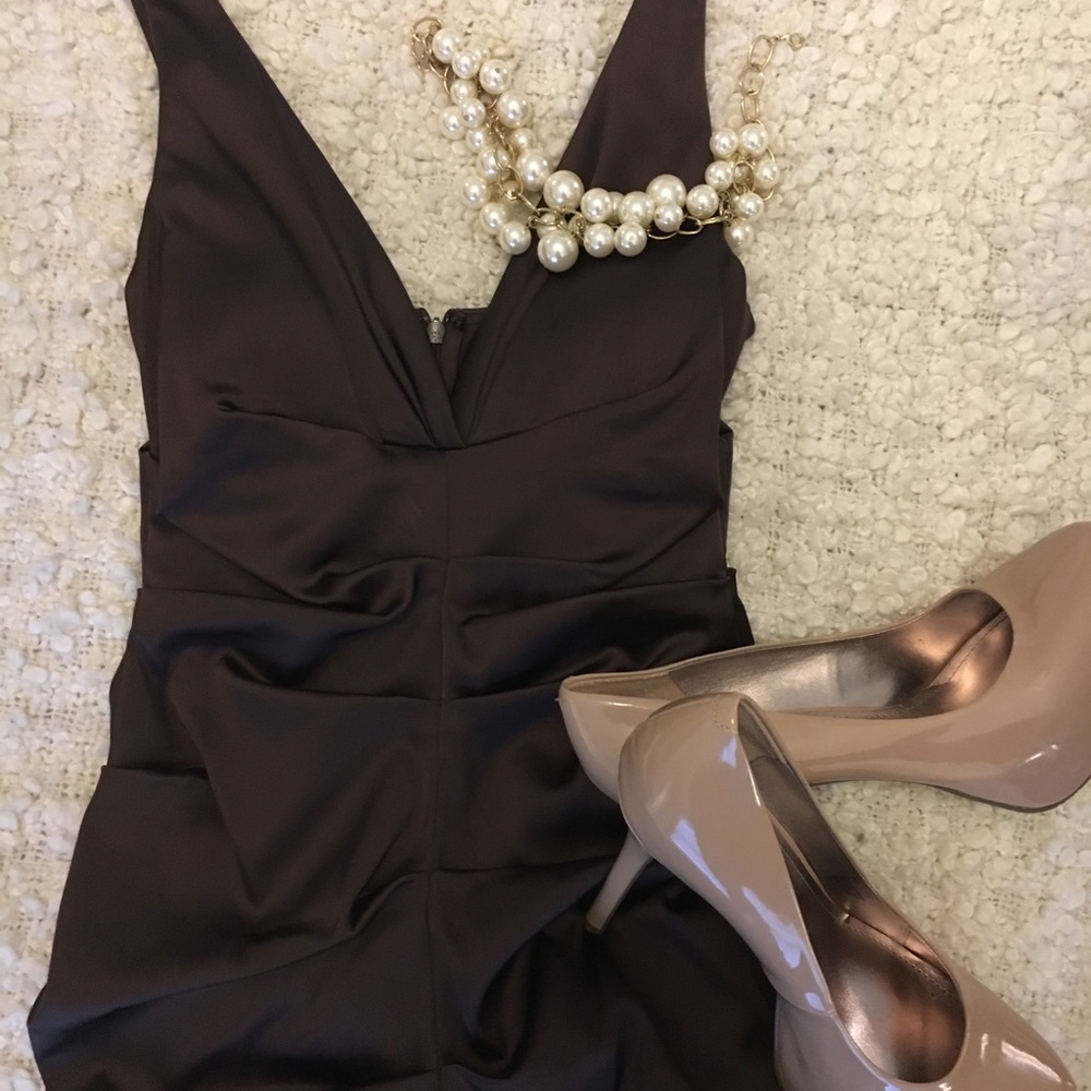 Gorgeous chocolate brown cocktail dress!! Love!